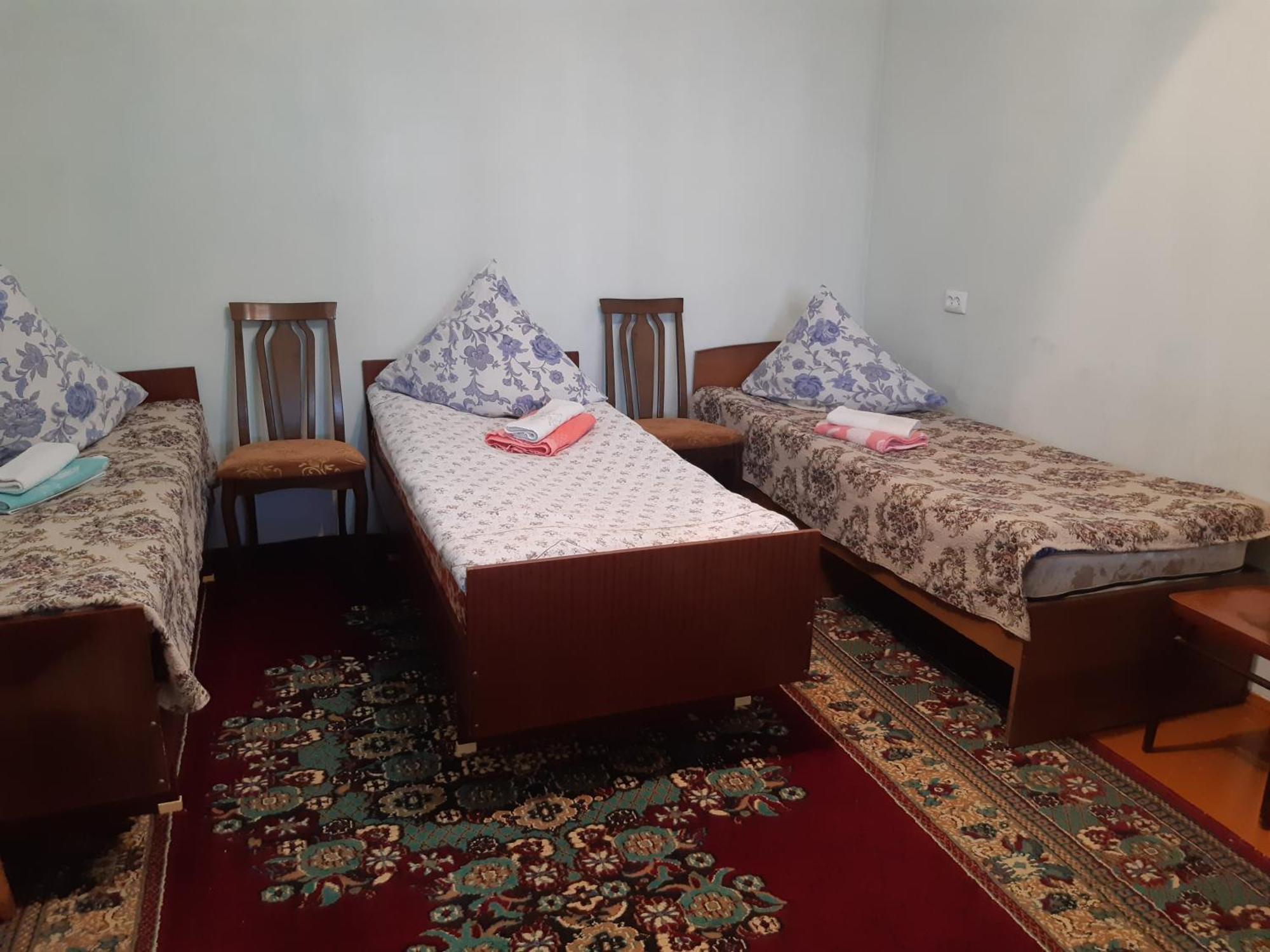 Guest House Lola Kochkor Εξωτερικό φωτογραφία