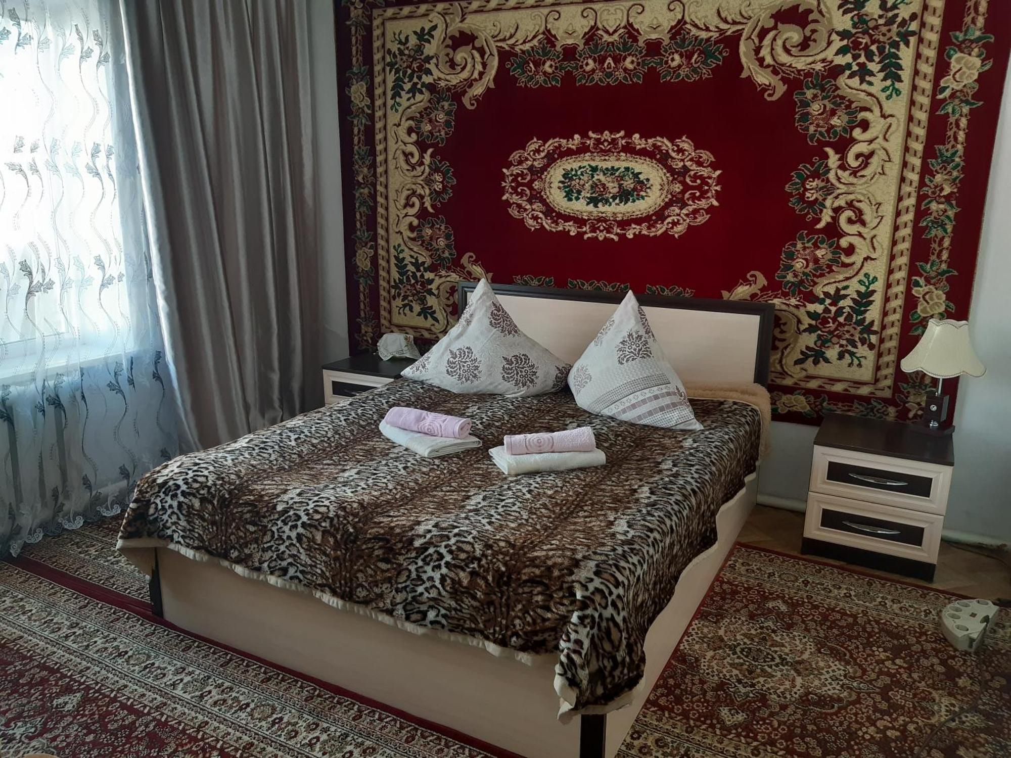 Guest House Lola Kochkor Εξωτερικό φωτογραφία