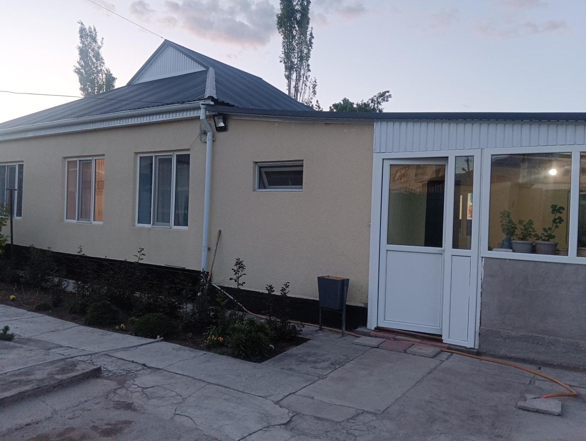 Guest House Lola Kochkor Εξωτερικό φωτογραφία