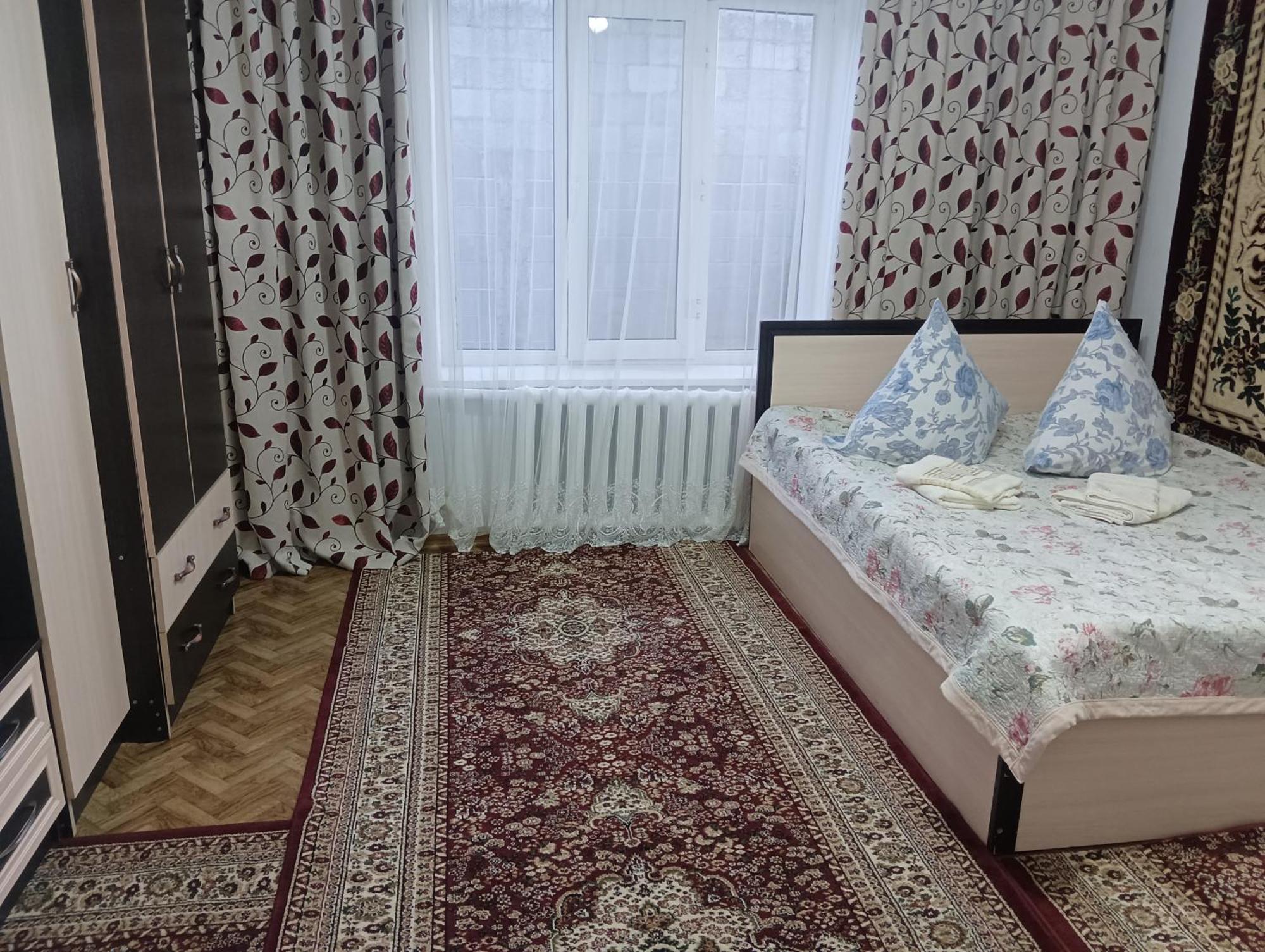 Guest House Lola Kochkor Εξωτερικό φωτογραφία