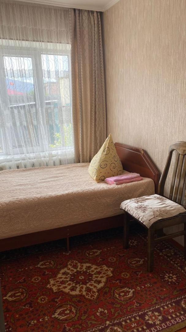Guest House Lola Kochkor Εξωτερικό φωτογραφία